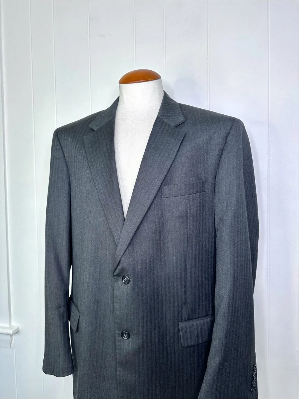 Jos A Bank Charcoal Gray Herringbone SUIT